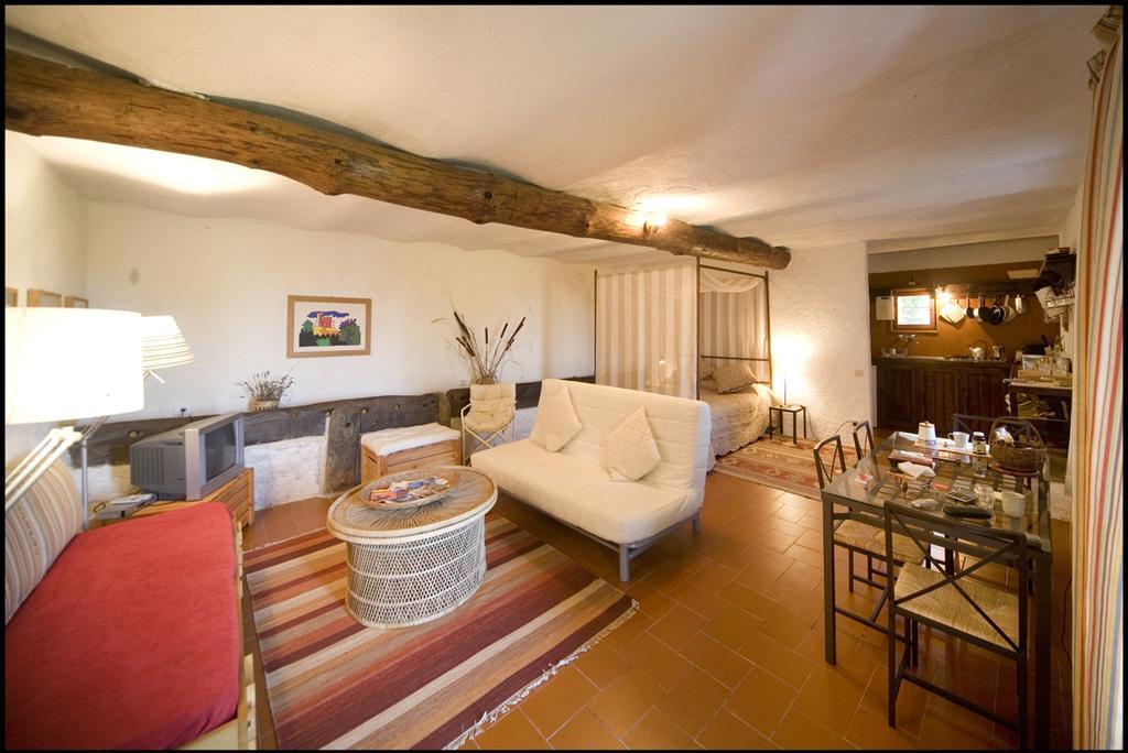 Agriturismo Famiglia Al Castello Di Bagnolo Bagnolo Piemonte ห้อง รูปภาพ