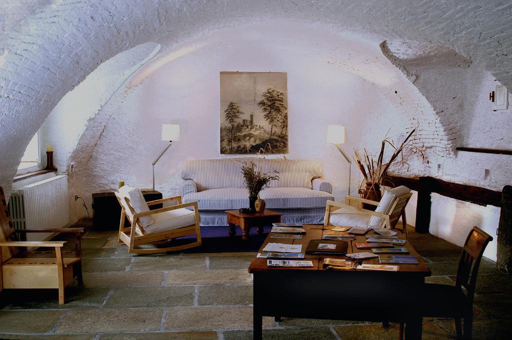 Agriturismo Famiglia Al Castello Di Bagnolo Bagnolo Piemonte ห้อง รูปภาพ